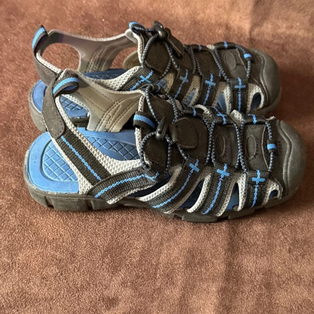 Eddie Bauer Ethan Kids Black Blue Closed Toe Hiking‎ Sandals Water Shoes Size 13